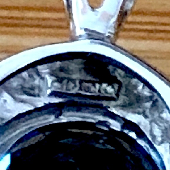 $228 10K White Gold Estate Drop Pendant Marked CID 10K - Picture 2 of 6